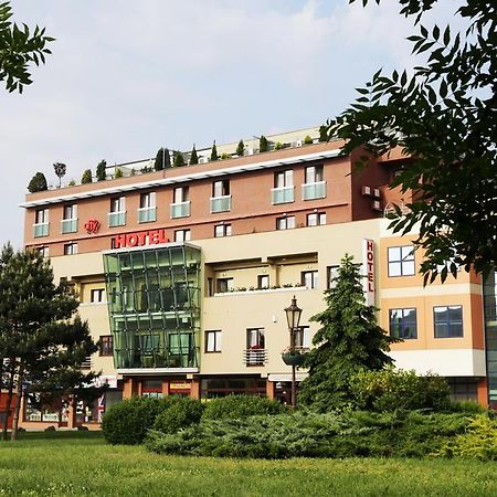 City Hotel Nitra With Free Parking Εξωτερικό φωτογραφία