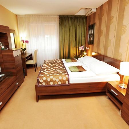 City Hotel Nitra With Free Parking Δωμάτιο φωτογραφία