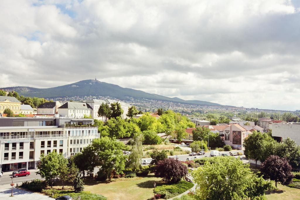 City Hotel Nitra With Free Parking Εξωτερικό φωτογραφία