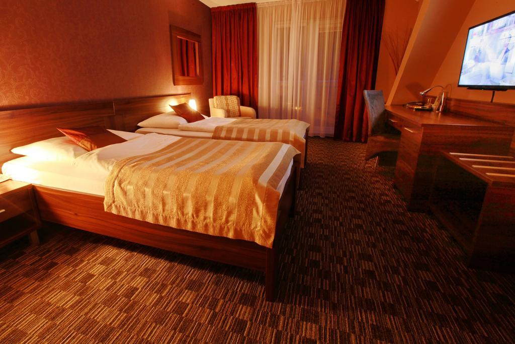 City Hotel Nitra With Free Parking Δωμάτιο φωτογραφία