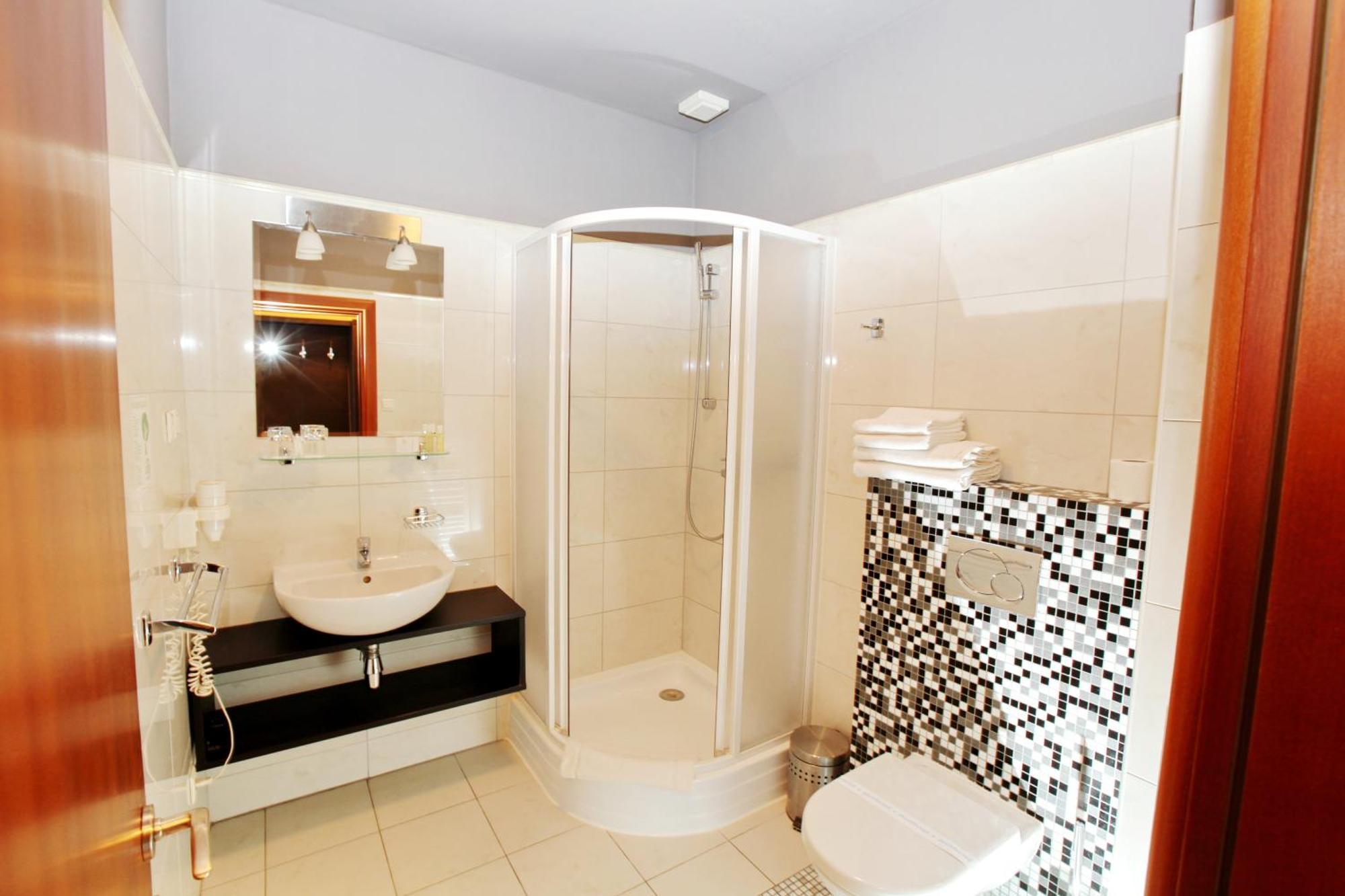 City Hotel Nitra With Free Parking Δωμάτιο φωτογραφία